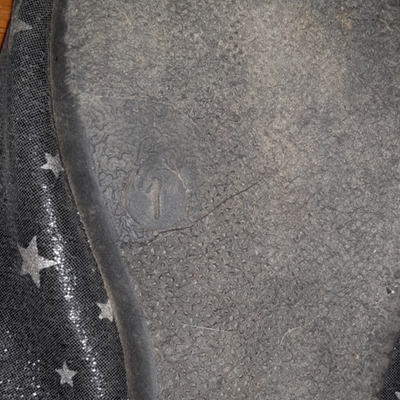 Slip ons - Picture 3 of 4